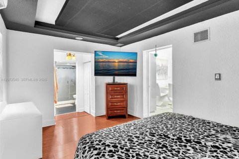 Casa en venta en Miami Gardens, Florida, 4 dormitorios, 134.43 m2 № 2309388 - foto 17