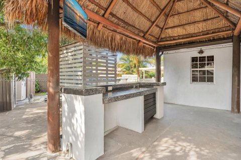 Casa en venta en Miami Gardens, Florida, 4 dormitorios, 134.43 m2 № 2309388 - foto 26
