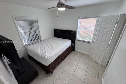 House in Fort Lauderdale, Florida 3 bedrooms, 119.19 sq.m. № 1929354 - photo 9