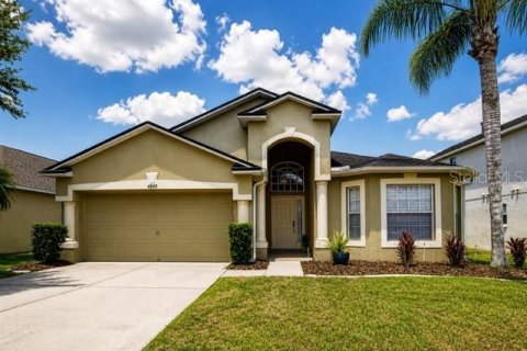 Villa ou maison à vendre à Land O' Lakes, Floride: 4 chambres, 169.73 m2 № 2149347 - photo 3