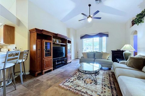 Villa ou maison à vendre à Land O' Lakes, Floride: 4 chambres, 169.73 m2 № 2149347 - photo 5