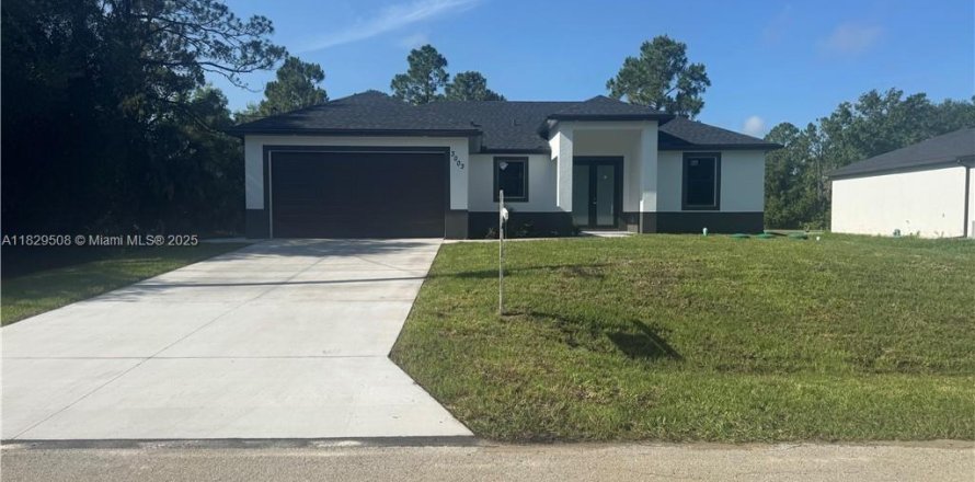 House in Lehigh Acres, Florida 3 bedrooms № 1802558