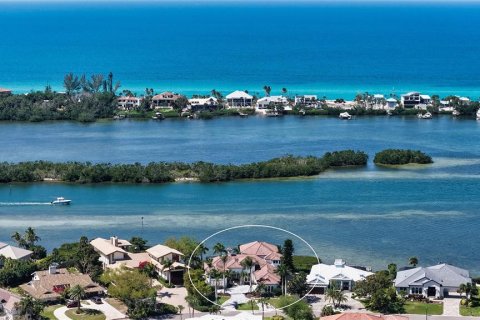 Купить виллу или дом в Оспри, Флорида 11 комнат, 490.43м2, № 2396428 - фото 2