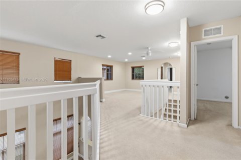 Casa en venta en Homestead, Florida, 4 dormitorios, 244.05 m2 № 1993492 - foto 13