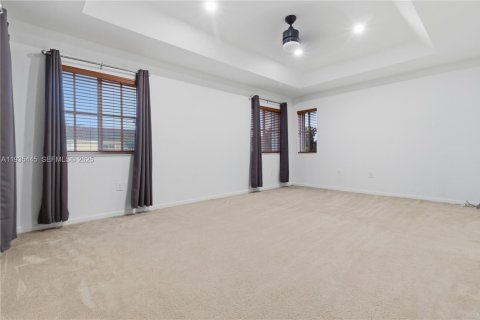 Casa en venta en Homestead, Florida, 4 dormitorios, 244.05 m2 № 1993492 - foto 8