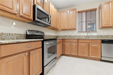 Casa en venta en Homestead, Florida, 4 dormitorios, 244.05 m2 № 1993492 - foto 23