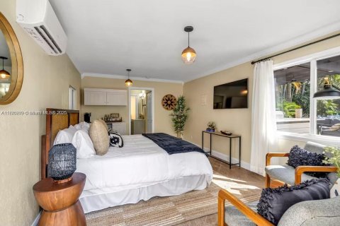 Villa ou maison à louer à Fort Lauderdale, Floride: 4 chambres, 331.66 m2 № 2036952 - photo 19