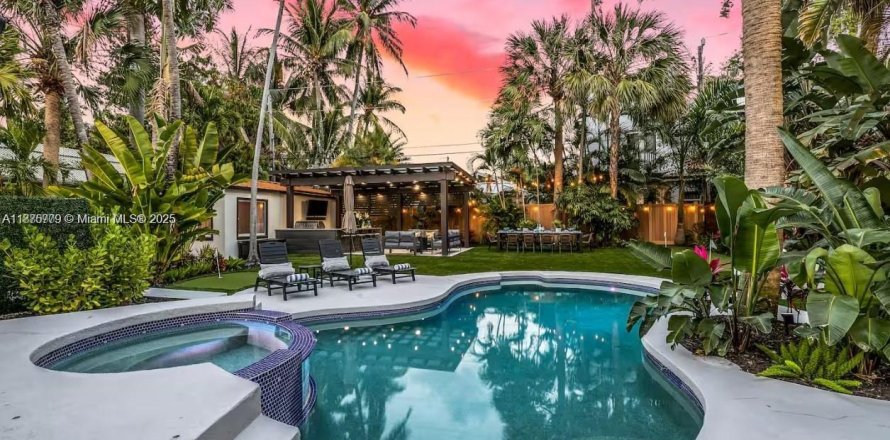 Villa ou maison à Fort Lauderdale, Floride 4 chambres, 331.66 m2 № 2036952