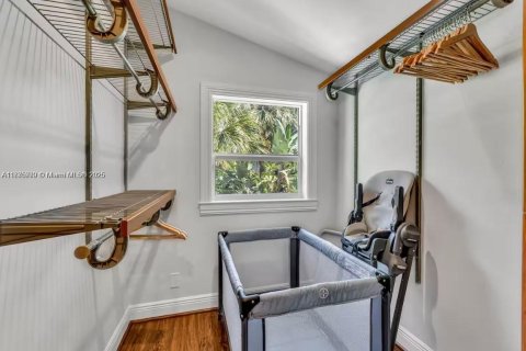 Villa ou maison à louer à Fort Lauderdale, Floride: 4 chambres, 331.66 m2 № 2036952 - photo 23