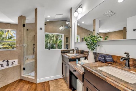 Villa ou maison à louer à Fort Lauderdale, Floride: 4 chambres, 331.66 m2 № 2036952 - photo 18