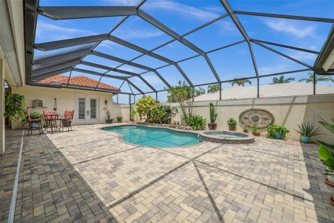 Villa ou maison à vendre à Port Charlotte, Floride: 4 chambres, 253.72 m2 № 1677686 - photo 3