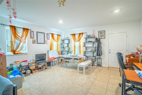 Casa en venta en Mascotte, Florida, 4 dormitorios, 208.29 m2 № 2329361 - foto 3
