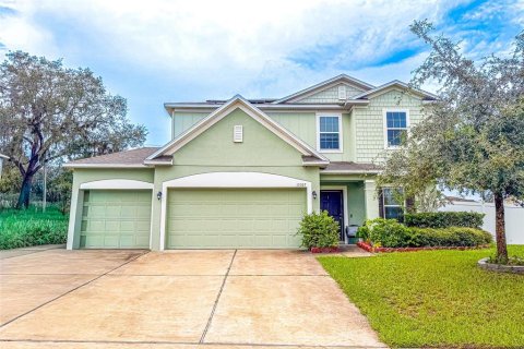 House in Mascotte, Florida 4 bedrooms, 208.29 sq.m. № 2329361