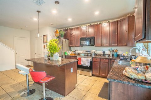 Casa en venta en Mascotte, Florida, 4 dormitorios, 208.29 m2 № 2329361 - foto 8