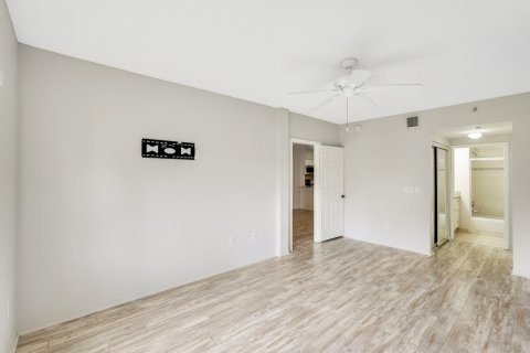 Condo in Delray Beach, Florida, 2 bedrooms  № 1141564 - photo 1