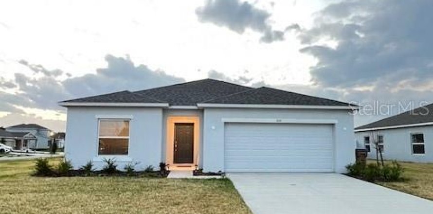 House in Kissimmee, Florida 4 bedrooms, 171.4 sq.m. № 2223020