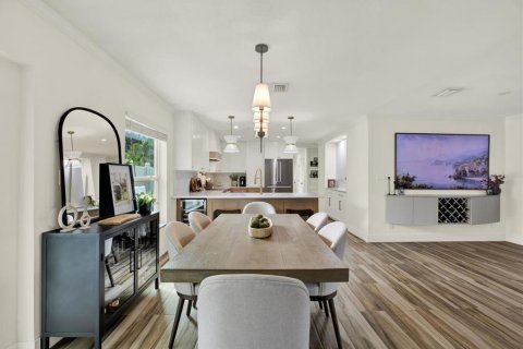Casa en venta en Saint Petersburg, Florida, 3 dormitorios, 178 m2 № 2203316 - foto 7