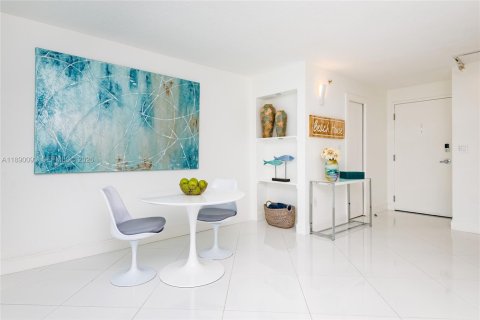 Copropriété à louer à Miami Beach, Floride: 1 chambre, 75.44 m2 № 2169727 - photo 23