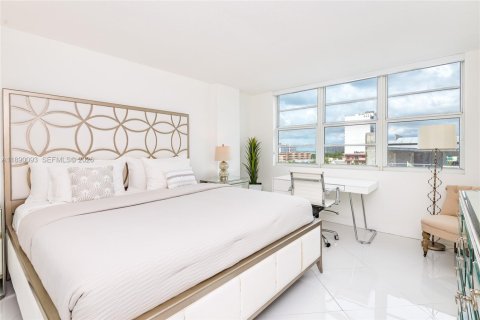 Copropriété à louer à Miami Beach, Floride: 1 chambre, 75.44 m2 № 2169727 - photo 9