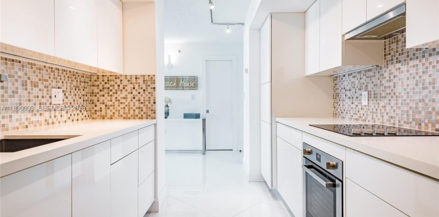 Condo à Miami Beach, Floride, 1 chambre  № 2169727