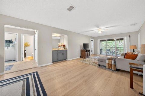 Condominio en venta en Longwood, Florida, 2 dormitorios, 126.81 m2 № 2166571 - foto 6