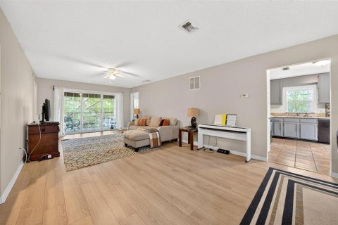 Condominio en venta en Longwood, Florida, 2 dormitorios, 126.81 m2 № 2166571 - foto 2