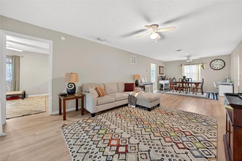 Condominio en venta en Longwood, Florida, 2 dormitorios, 126.81 m2 № 2166571 - foto 4