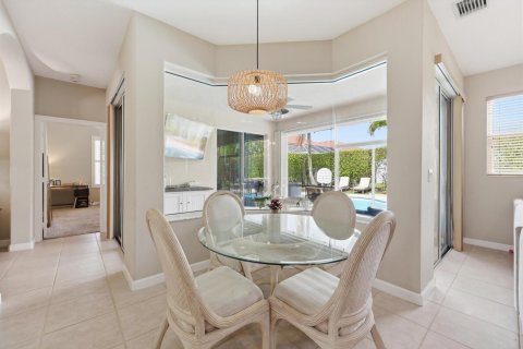 Casa en venta en West Palm Beach, Florida, 5 dormitorios, 282.33 m2 № 2189611 - foto 16