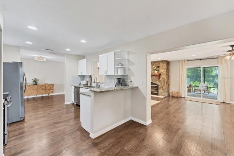 Villa ou maison à vendre à Sarasota, Floride: 3 chambres, 188.78 m2 № 1843059 - photo 12
