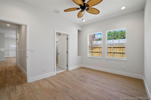 Casa en alquiler en Lake Worth, Florida, 3 dormitorios, 105.17 m2 № 2019803 - foto 14
