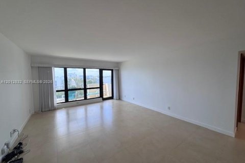 Copropriété à louer à Lauderdale-by-the-Sea, Floride: 2 chambres, 130.06 m2 № 2171180 - photo 2