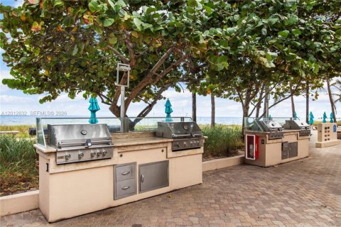 Copropriété à louer à Lauderdale-by-the-Sea, Floride: 2 chambres, 130.06 m2 № 2171180 - photo 29