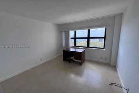 Copropriété à louer à Lauderdale-by-the-Sea, Floride: 2 chambres, 130.06 m2 № 2171180 - photo 20