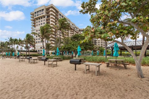 Condo à Lauderdale-by-the-Sea, Floride, 2 chambres  № 2171180