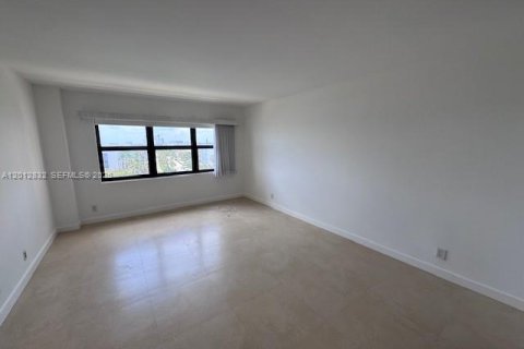 Copropriété à louer à Lauderdale-by-the-Sea, Floride: 2 chambres, 130.06 m2 № 2171180 - photo 11