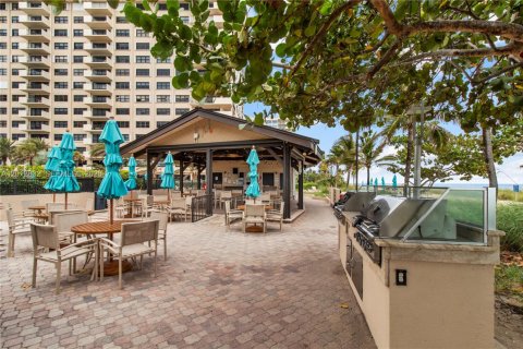 Copropriété à louer à Lauderdale-by-the-Sea, Floride: 2 chambres, 130.06 m2 № 2171180 - photo 27