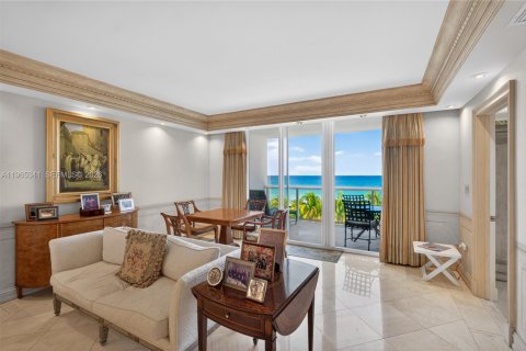 Condominio en venta en Miami Beach, Florida, 2 dormitorios, 154.22 m2 № 2030102 - foto 8