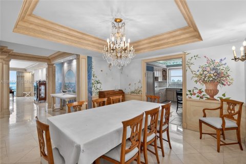 Condominio en venta en Miami Beach, Florida, 2 dormitorios, 154.22 m2 № 2030102 - foto 18
