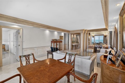 Condominio en venta en Miami Beach, Florida, 2 dormitorios, 154.22 m2 № 2030102 - foto 12