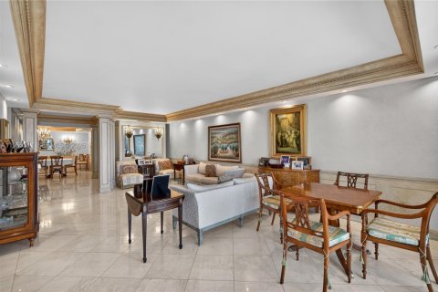 Condominio en venta en Miami Beach, Florida, 2 dormitorios, 154.22 m2 № 2030102 - foto 11