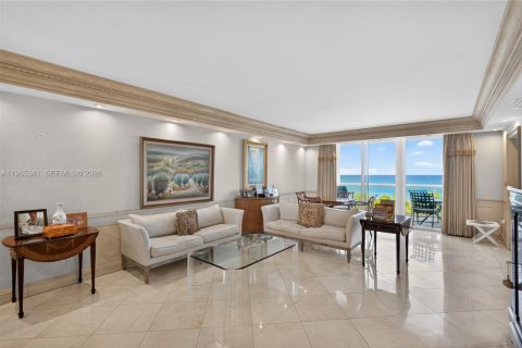 Condominio en venta en Miami Beach, Florida, 2 dormitorios, 154.22 m2 № 2030102 - foto 7
