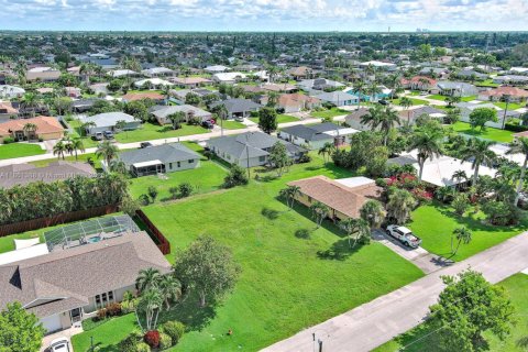 Land in Cape Coral, Florida № 1892133 - photo 5