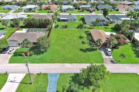 Land in Cape Coral, Florida № 1892133 - photo 7