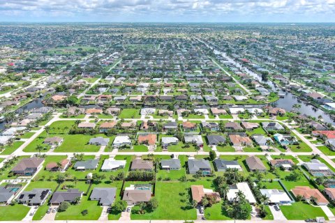 Land in Cape Coral, Florida № 1892133 - photo 17