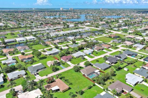 Land in Cape Coral, Florida № 1892133 - photo 21