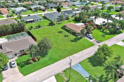 Land in Cape Coral, Florida № 1892133 - photo 6