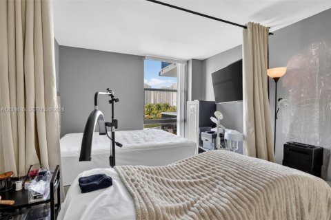 Copropriété à vendre à Aventura, Floride: 2 chambres, 100.24 m2 № 2072946 - photo 28