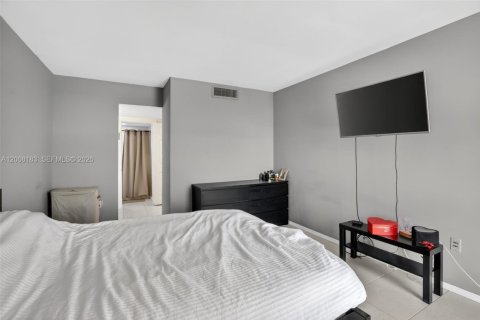 Copropriété à vendre à Aventura, Floride: 2 chambres, 100.24 m2 № 2072946 - photo 22