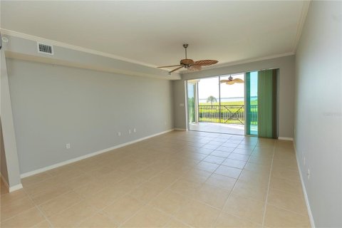 Copropriété à vendre à Englewood, Floride: 3 chambres, 177.72 m2 № 2195946 - photo 4