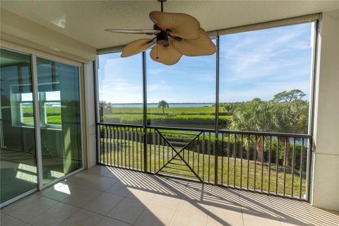Copropriété à vendre à Englewood, Floride: 3 chambres, 177.72 m2 № 2195946 - photo 7